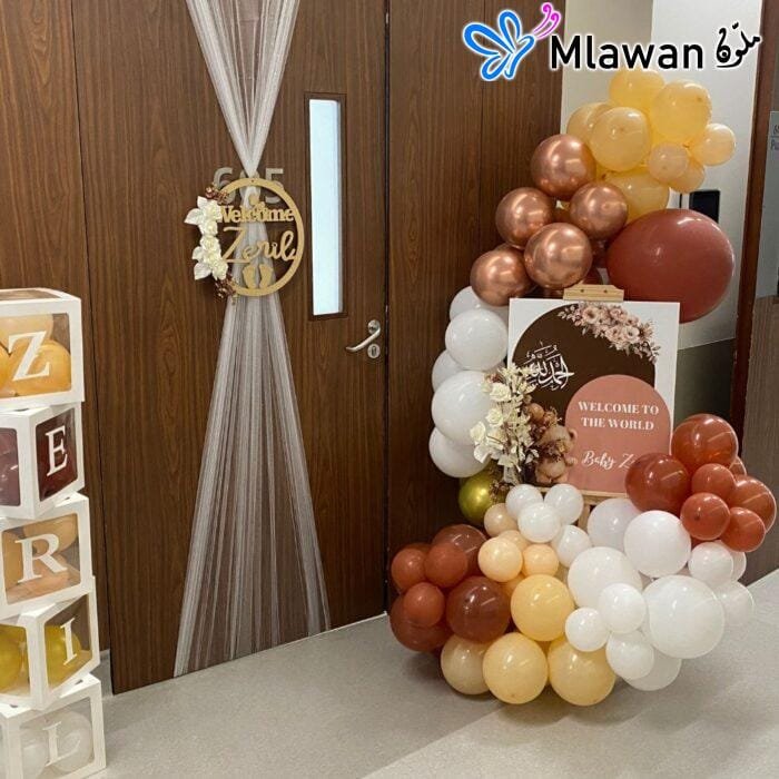 Balloon Easel with personalized name boxes for newborn