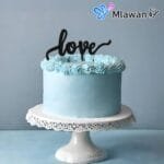 Romantic anniversary cake accent