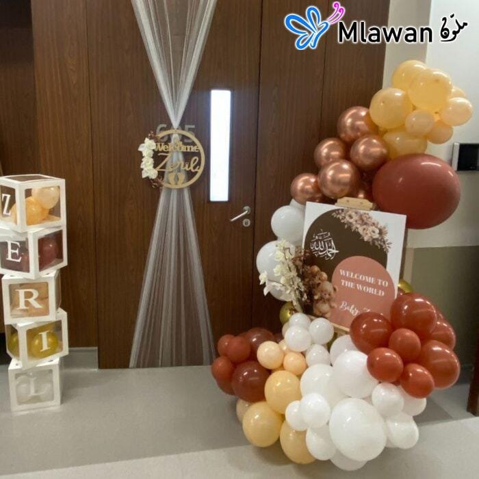 Customized balloon decoration with name sign for newborn room